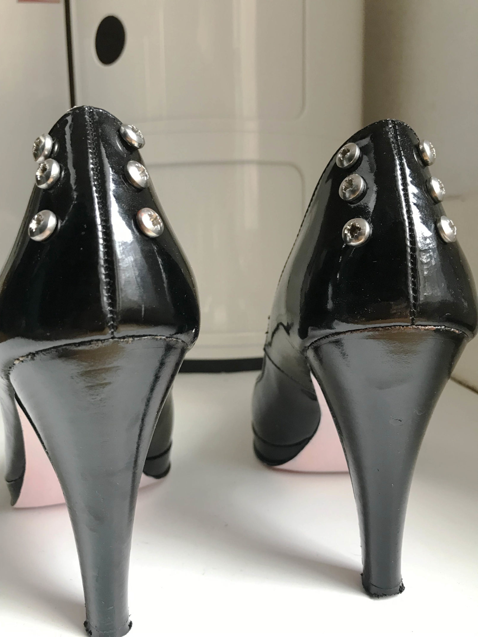 Artiste suisse, artiste féministe, artiste contemporain, contemporary artist, female artist, feminist artist