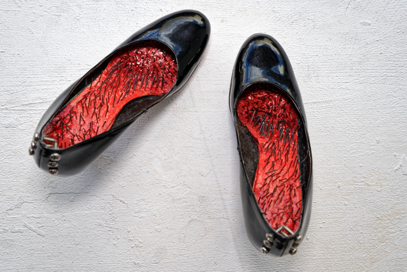 in my shoes, Fin de soirée, Artiste suisse, artiste féministe, artiste contemporain, contemporary artist, female artist, feminist artist