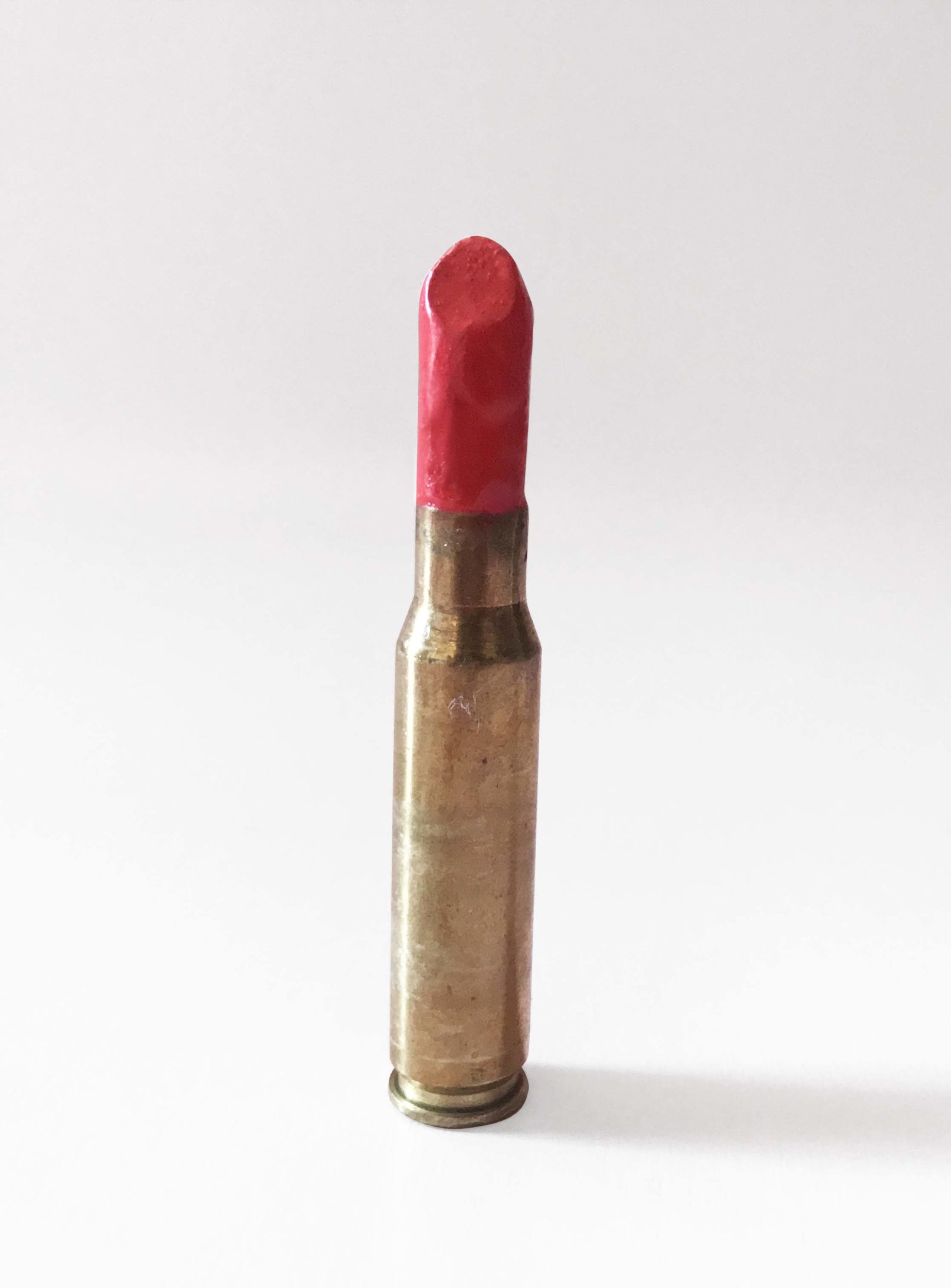Weapon of mass seduction: kiss kiss bang bang, balle rouge à lèvre